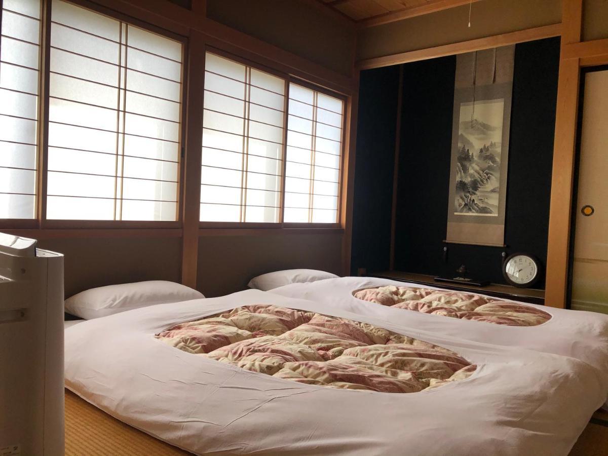 民宿 和屋 Takayama  Esterno foto